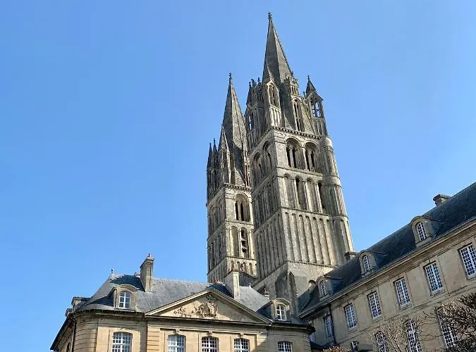 Affaire, Petit Dejeuner Offert En Hypercentre Caen