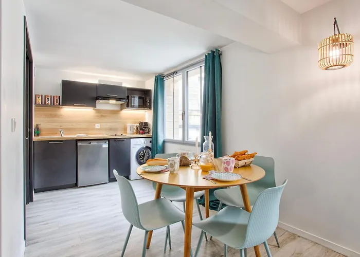 Affaire, Petit Dejeuner Offert En Hypercentre